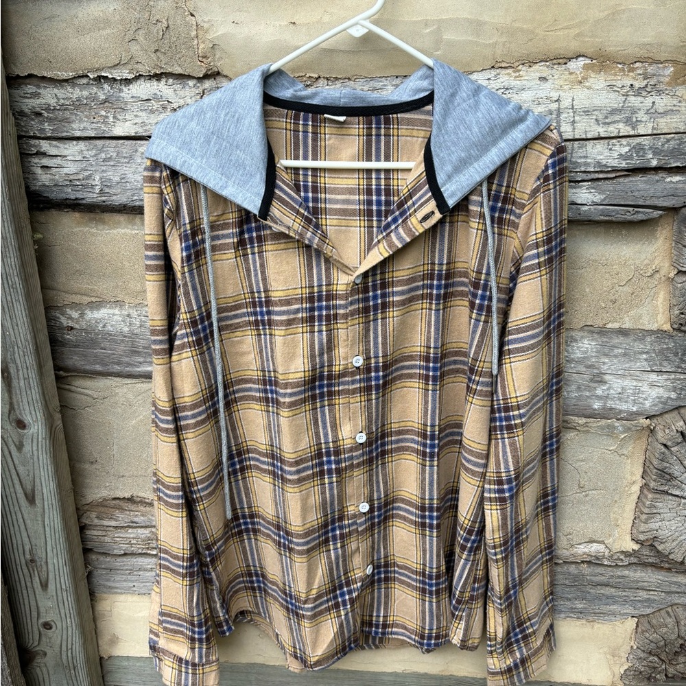 Plaid Button-Up Cotton Shirt with Hoodie Size M